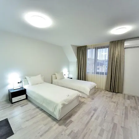 за гости десита Hotel 2*