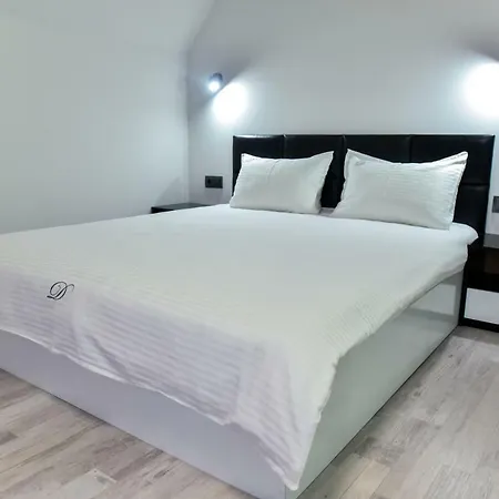 за гости десита Szálloda 2*