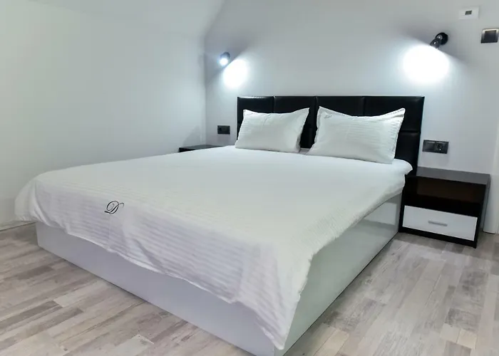 за гости десита Hotel 2*