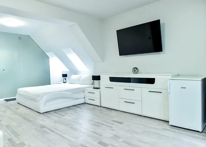 за гости десита 2*